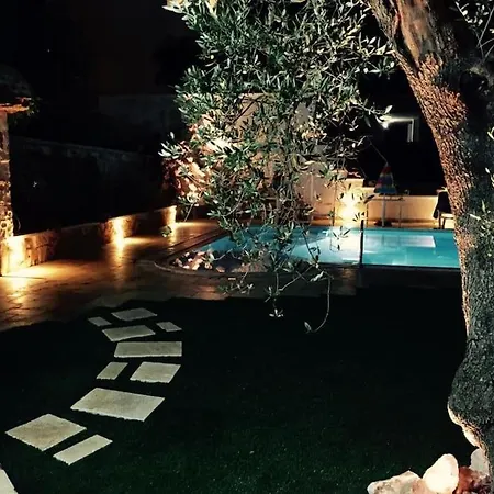Hotel Trullo Casa Carucci With Pool Ceglie Messapica