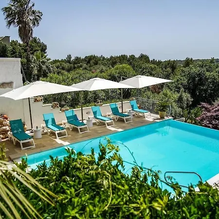 Hotel Trullo Casa Carucci With Pool 3*